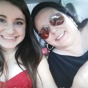 Meet your Posher, Memelissa